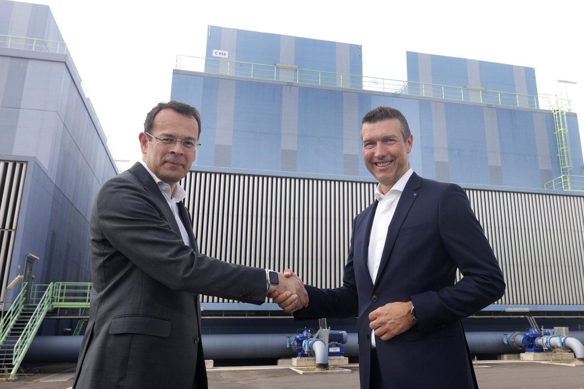 Mainova und <a href="/Infraserv/">Infraserv Höchst</a>  kooperieren beim Klimaschutz. Gemeinsam werden beide Partner prüfen, wie sogenannte „unvermeidbare #Abwärme“ aus dem Industriepark Höchst für die zukünftige Fernwärmeversorgung der <a href="/Stadt_FFM/">Frankfurt am Main</a>  nutzbar gemacht werden könnte. bit.ly/3QZfe9e