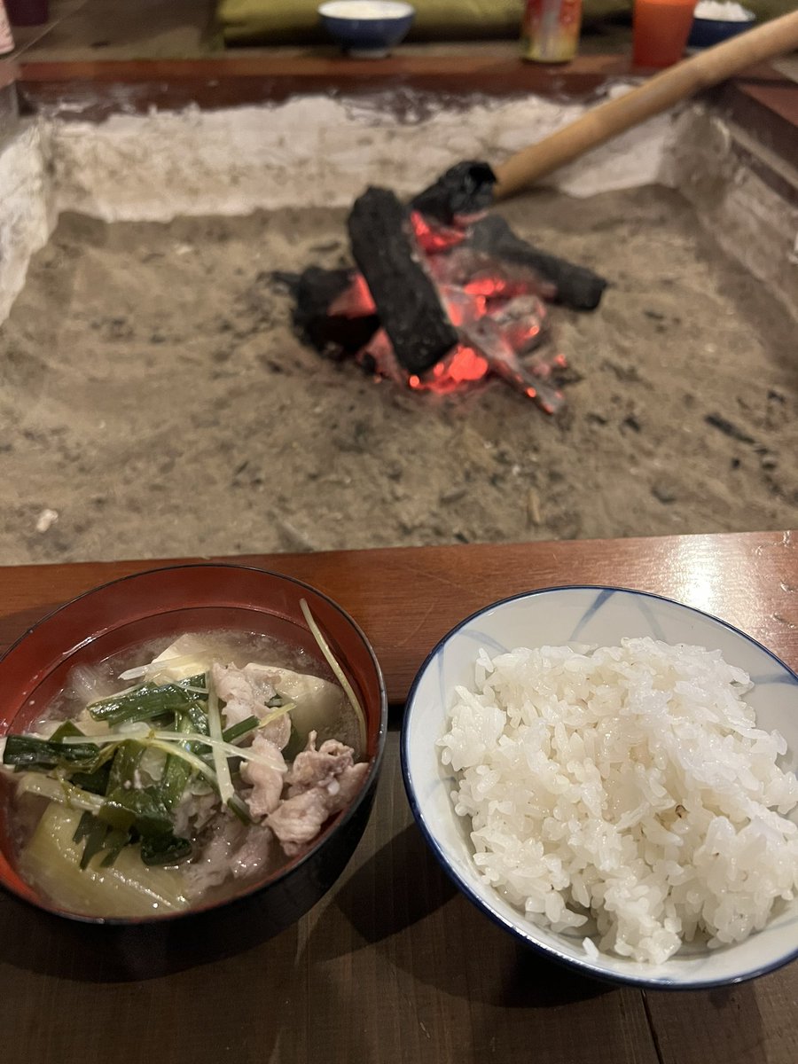 shotatraveldive's tweet photo. 日本の中で再訪したい場所が増えた!
自然も住民もめっちゃ最高な場所、
岡山県の上山。
自分らしく生きてみんなでシェアする
そんな里山暮らしちょっと憧れる!
個人的には炭焼きの職人的技術に興味
をもった
#CQトリップ
#脱炭素でサステナブルな旅を
#TRAPOL https://t.co/SapWDEuYNm