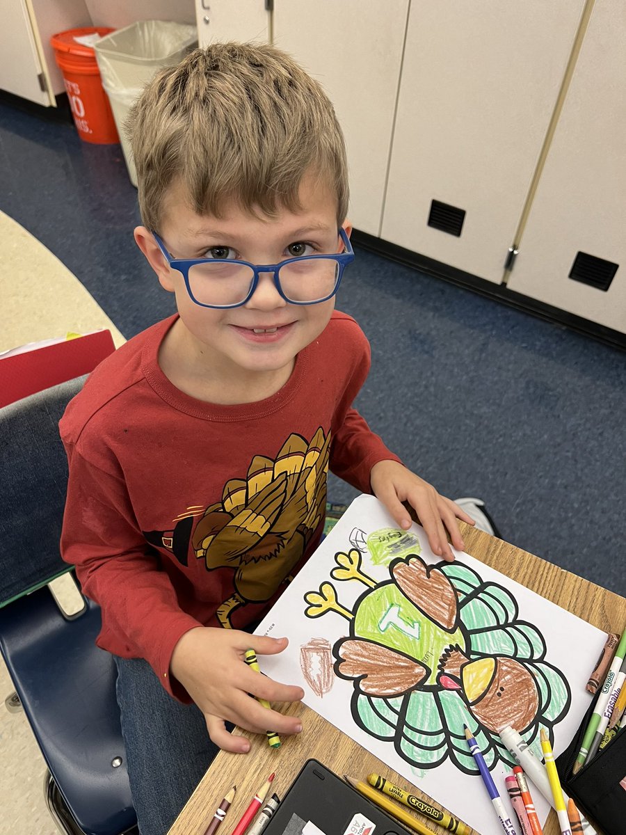 ClassWithMissK's tweet image. One of my favorite Thanksgiving activities to do in the classroom… disguising turkeys! This always brings out students’ creativity!