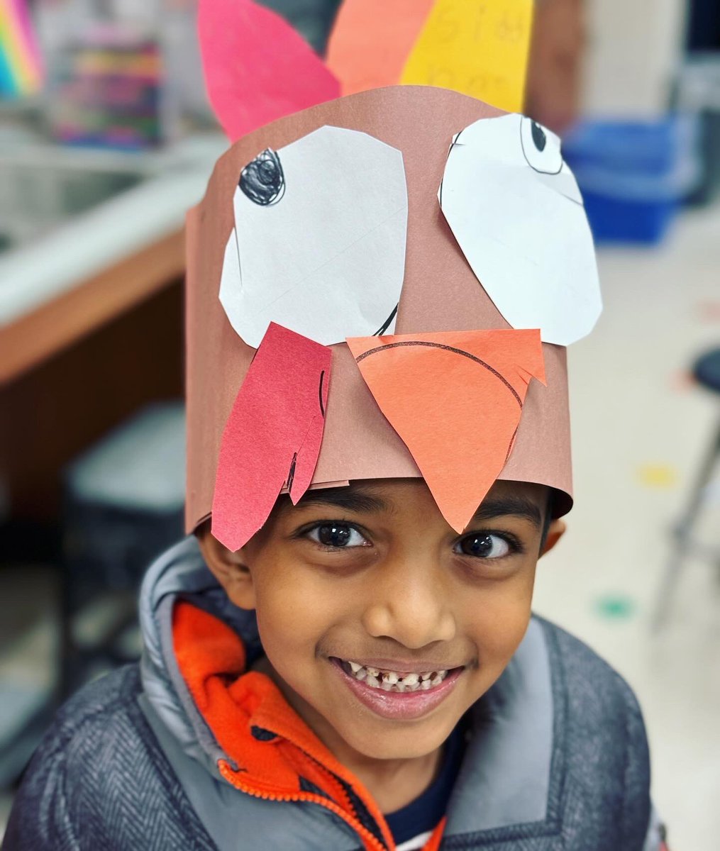MsArtyMcCarty's tweet photo. Thankful for these lil’ turkeys!😉💕

Creating Turkey hats with Kinders is one of my all-time seasonal favorites!! I mean, could they BE any cuter?! 😍🎨🦃 

@discoveryridgestars https://t.co/1YcCulHEeO