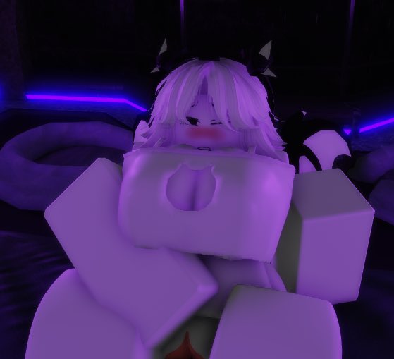 alexaconz's tweet photo. Got caught (pt 1/3)🤍#rr34

#robloxcondo #robloxsex #robloxporn #robloxcondos #robloxnsfw #rosex https://t.co/EwQlZIdQcT
