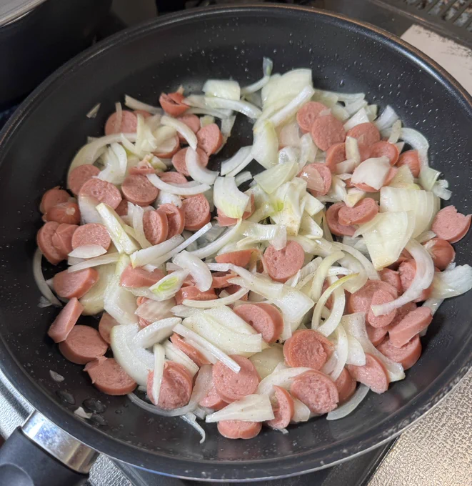 「#夫妻の日」ということなので妻が大好きでいてくれてるカルボナーラを作らせていただきました