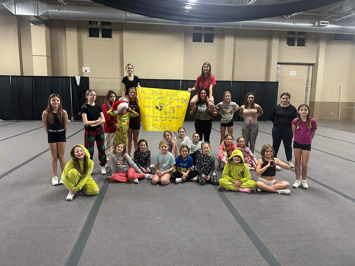 Jr. Hornets Football and Cheer tweet media