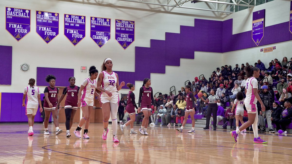 Lady Raiders pick up their first win 71 - 45 over Harvest Prep, under new head coach Marshae Dotson.  #RaiderUp #TheBurg 

Daniya McDonald 24
Aubree Price 13
Sa’Mahn Johnson 12
Malaya Collins 9
Taelynn Clayborn 6
Sana Jackson 4
Simone Holifield 3