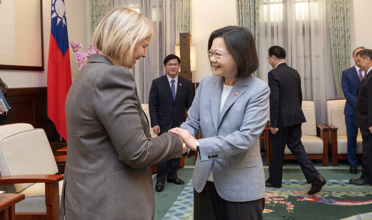 蔡英文 Tsai Ing-wen tweet media