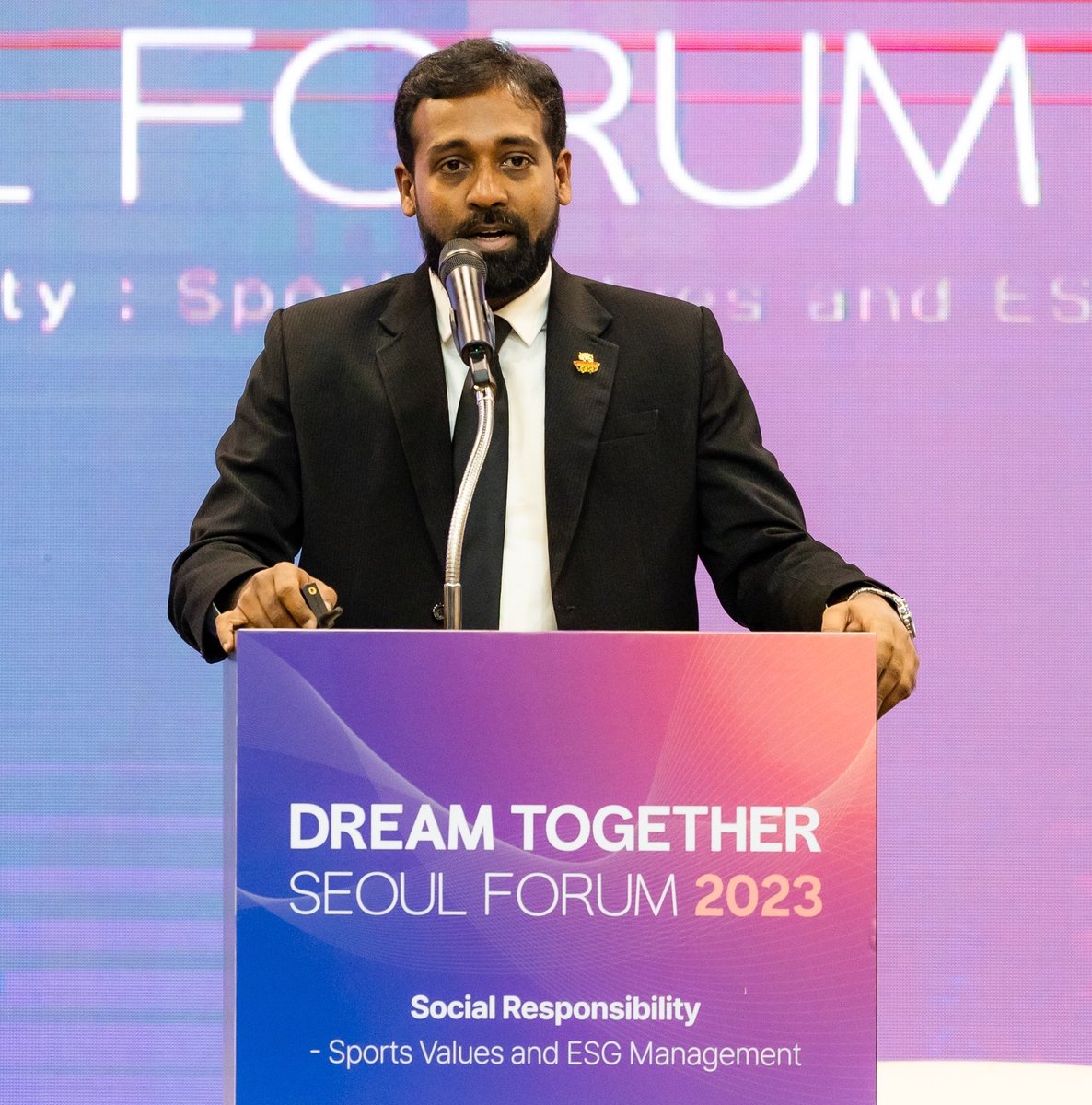 sigo1985's tweet photo. DTM Ambassador

Privileged and humbled to be the First Ambassador of the Dream Together Master programme by the Seoul National University for more than 225 graduates and current students from more than 50 countries around the world.

@ Dream Together Seoul Forum November 16, 2023 https://t.co/EWKjaqpsiM