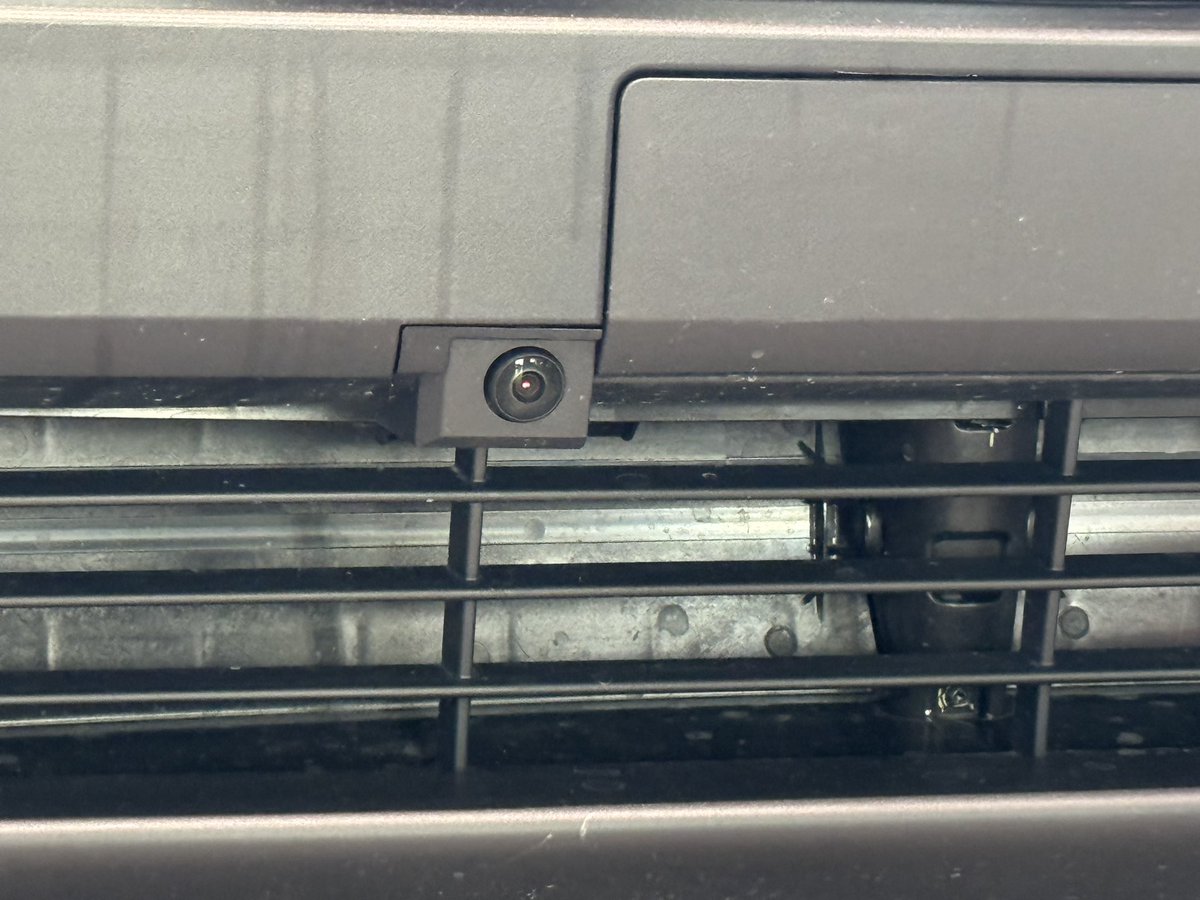 Sceeter's tweet image. The cameras of #Cybertruck