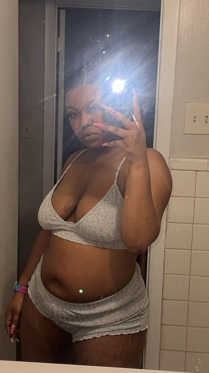 AutomaticQueen's tweet image. been that , been bad ✔️💲🖤