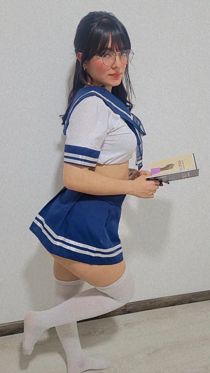 Zoe_GH04's tweet photo. Colegiala ? https://t.co/k8jIX25N1c