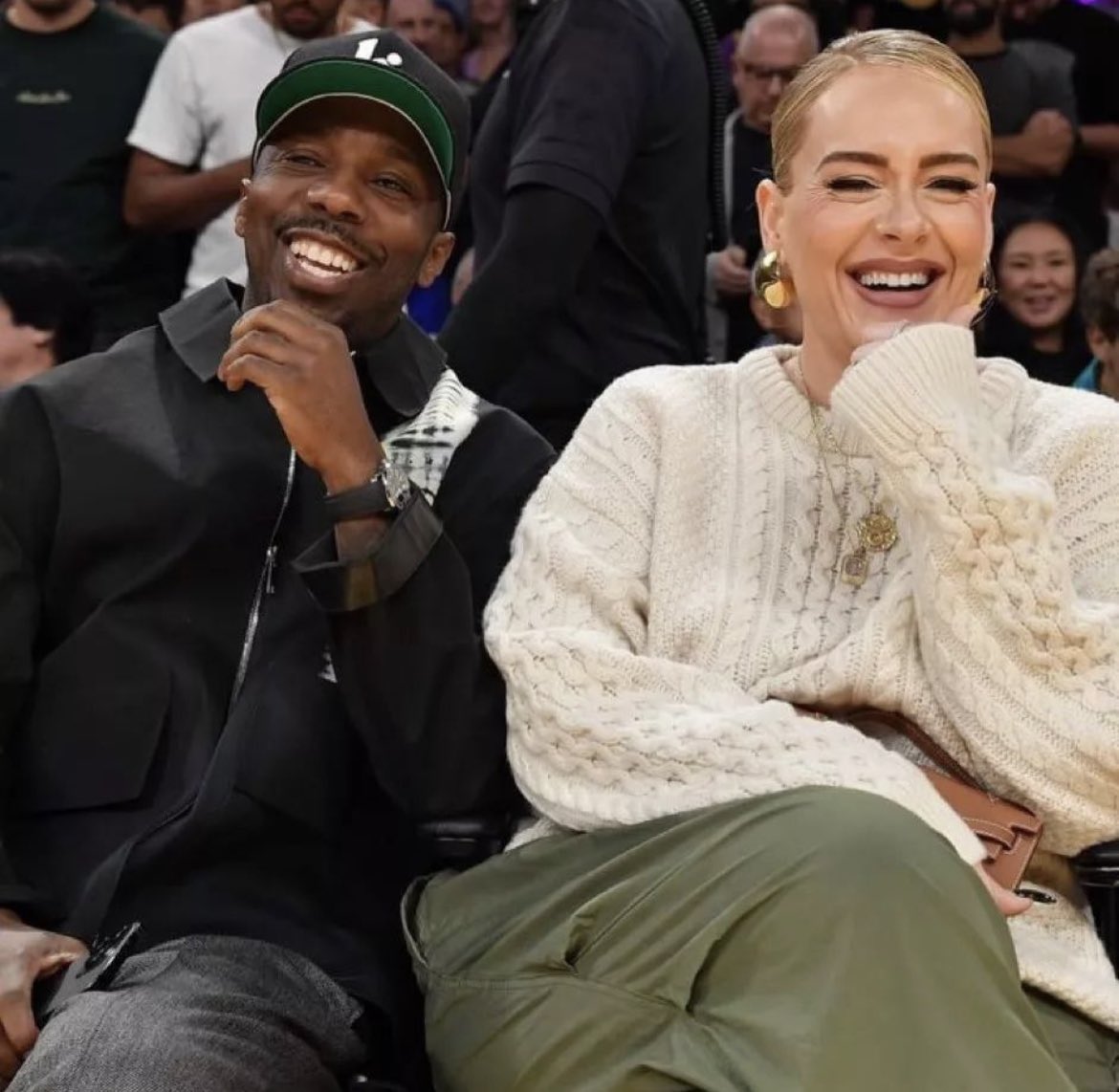 Adelesnews's tweet image. Adele and Rich Paul at tonight’s Lakers vs Mavericks basketball game #DALvsLAL