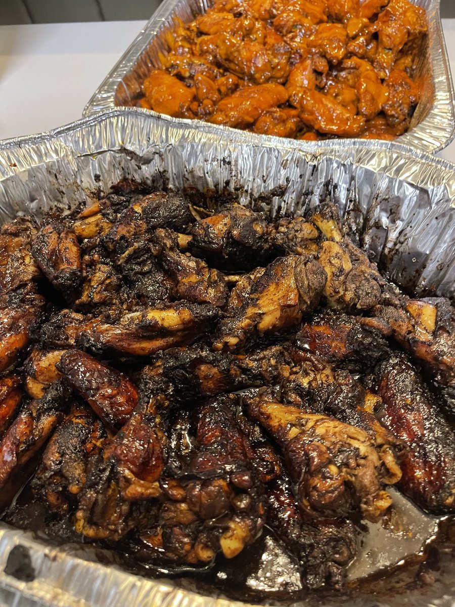 ChefSafs's tweet photo. Honey jerk and buffalo https://t.co/ajPtwUvXO5