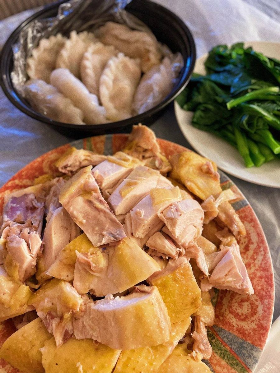 Ana3684I's tweet photo. The feast on our table this Thanksgiving was simply incredible. Thankful for family, good food, and cherished moments. 🍽️🍁 https://t.co/SF8eJ0YI9l