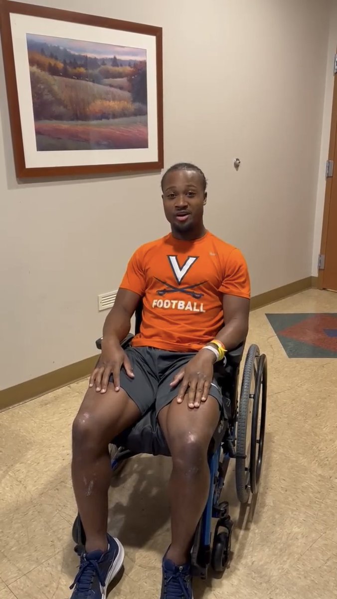 terrymeiners's tweet photo. Fantastic update shows Virginia football player Perris Jones in a wheelchair at Louisville’s Frazier Rehab. Then he stands up to cheer #GoWahoos fans. 🏆
Perris had spinal surgery following a hit in the @LouisvilleFB game. He is scheduled to be discharged early next week. 🙏🏼 https://t.co/vTmMcTTNXi