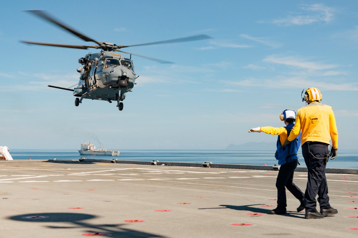 Great to see our partners training together in the Pacific! 🇳🇿🇺🇸
A @NZAirForce NH90 has landed on #USNSMercy for the first time while training off the coast of Honiara this week 👏
We’re working together to support the Solomon Islands to host a safe and successful #PacificGames.