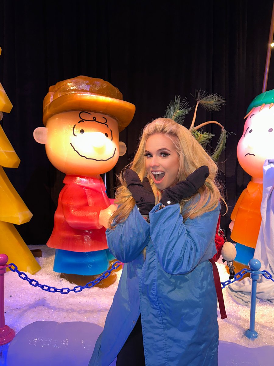 LBVTV's tweet photo. Full REVIEW of the Gaylord Palms Christmas Experiences now up on our youtube channel at LBV TV ! #Orlando  #Christmas #Snoopy #thingstodo https://t.co/dHFEHmbeKk