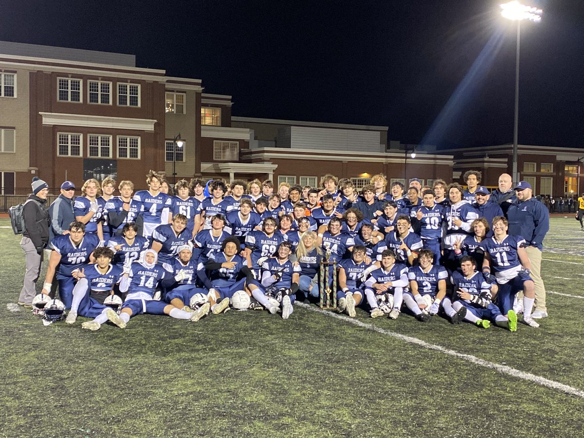 🏈 Final
Somerset Berkley 26
Central (RI) 22

<a href="/SBRHSBoosters/">SBRHS Boosters</a> 
<a href="/Chezsports/">Steven Sanchez</a> 
<a href="/BGlobeSports/">Boston Globe Sports</a> 
<a href="/BostonHeraldHS/">Danny Ventura</a>