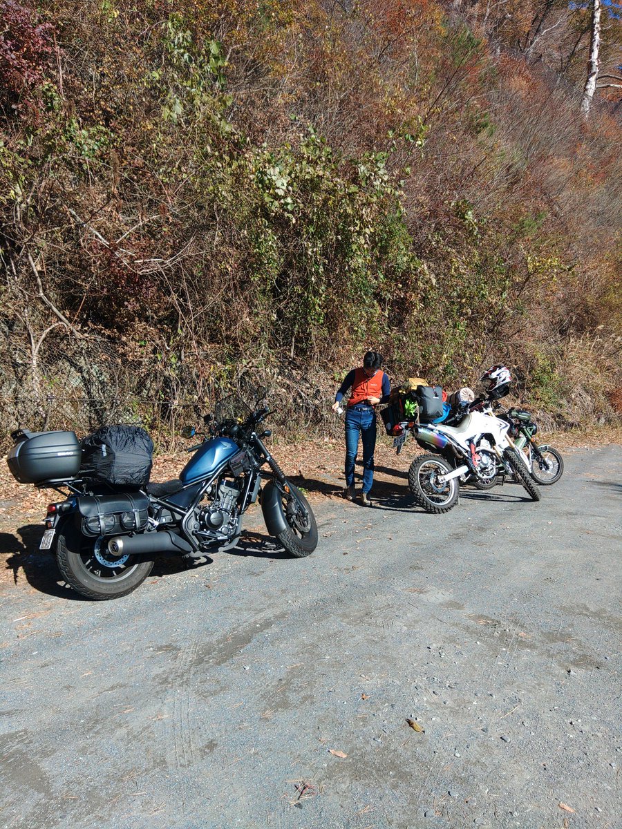 Uprightbikes's tweet photo. 昨日までサンクスサイクルラボの山本社長と田口店長と本栖湖にキャンプツーリングに行ってきました～❗
天気も良くご飯も美味しく、充実した旅に成りました❗ https://t.co/4HxJa9u089
