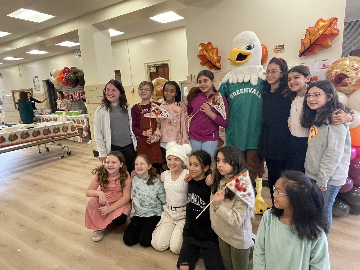greenvale_ap's tweet photo. Thanks to our generous PTA for the 5th grade Friendsgiving Breakfast. Wings the Eagle got to hang out with our 5th graders. https://t.co/LMBYXND7h3