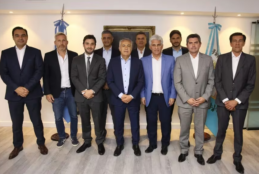 Claudio Poggi luego de la reunión con gobernadores de JxC: Coincidimos en nuestro deseo de contribuir al cambio y a la gobernabilidad de la Argentina

zbol.com.ar/claudio-poggi-…