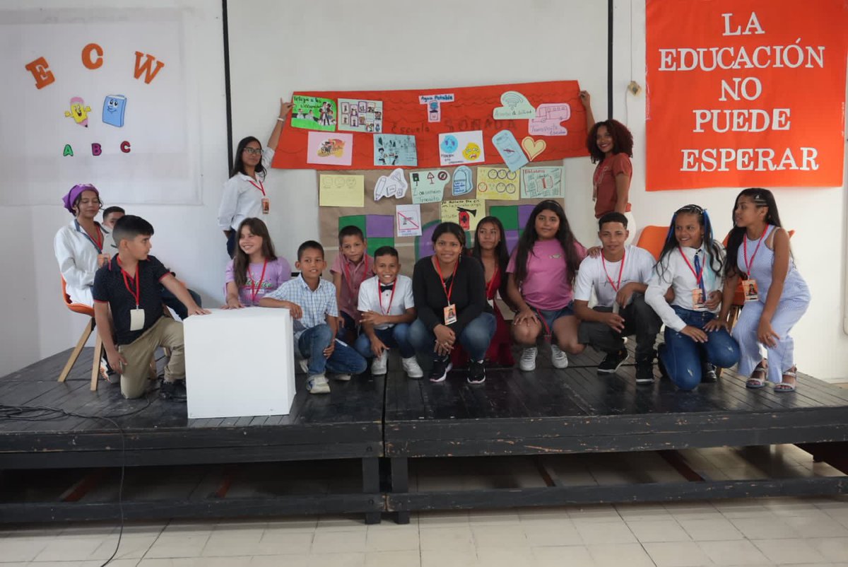 Mineducacion's tweet photo. Desde @Mineducacion estamos convencidos de que la #EducaciónDerechoFundamental debe ser una realidad para todas las niñas y niños de Colombia. Por eso, con @EduCannotWait y sus beneficiarios, trabajamos para lograr lo que ellos describen como la “escuela soñada”. https://t.co/fXLbniW7ja