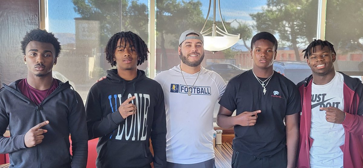 BIG UPS to <a href="/coachGemp/">Coach Gemp</a> from Mount Marty University <a href="/MMULancersFB/">Mount Marty Football</a> for coming by and having that REAL TALK with some of our players!
<a href="/Kameron_Smith24/">Kameron XXIV</a> 
<a href="/Christi59962142/">Christian Long</a> 
<a href="/DerieonWinfrey/">Derieon Winfrey</a> 
<a href="/KennethJr583/">Kj Lockhart</a> 
@ghighfootball