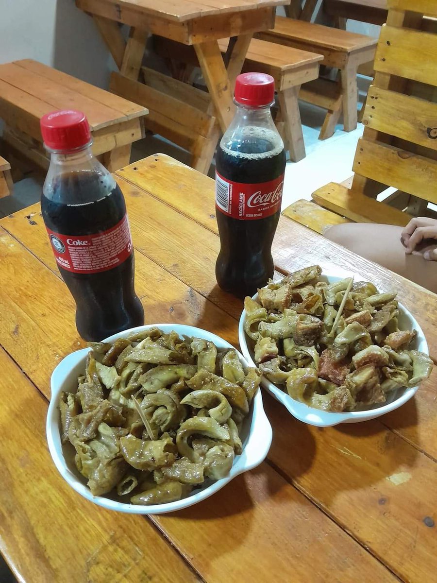juliang115's tweet photo. Las invitara, pero ustedes son muy creídos 🤤 https://t.co/DhHlNMfxuc
