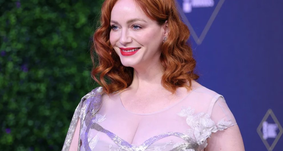 ‘Mad Men’ legend Christina Hendricks announced that she’s getting married in New Orleans to someone who makes her feel ‘safe and loved’ READ MORE ➡️ uproxx.com/tv/mad-men-chr…