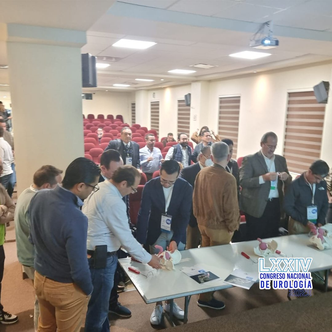 smumexico's tweet photo. 👨‍⚕️👐 Así se vivió el Curso de Incontinencia Urinaria Masculina. ¡Únete a nosotros en el próximo #CongresoNacionalDeUrología y desafía tus habilidades! https://t.co/cMfo0YG7qe