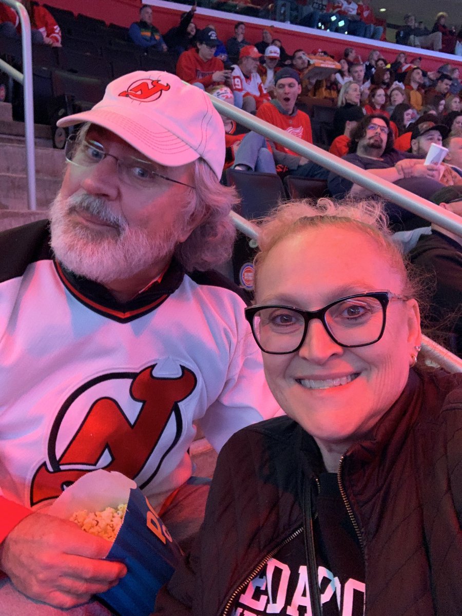 Shell_Bell223's tweet image. Hanging with my Buddy #LGRW