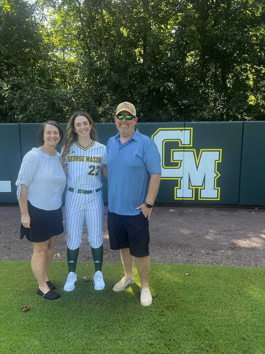 Alyssa Hopkins tweet media