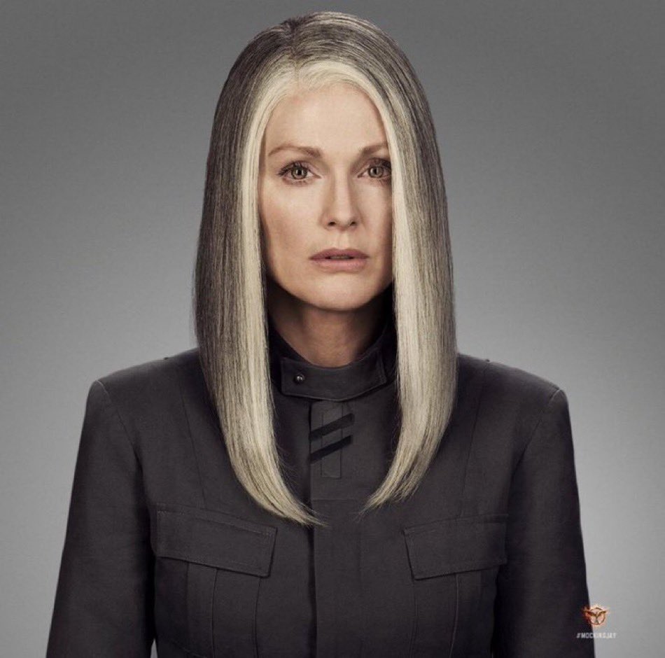 jastcast's tweet photo. they don’t make wigs like these anymore https://t.co/qsmcOBWZ1l