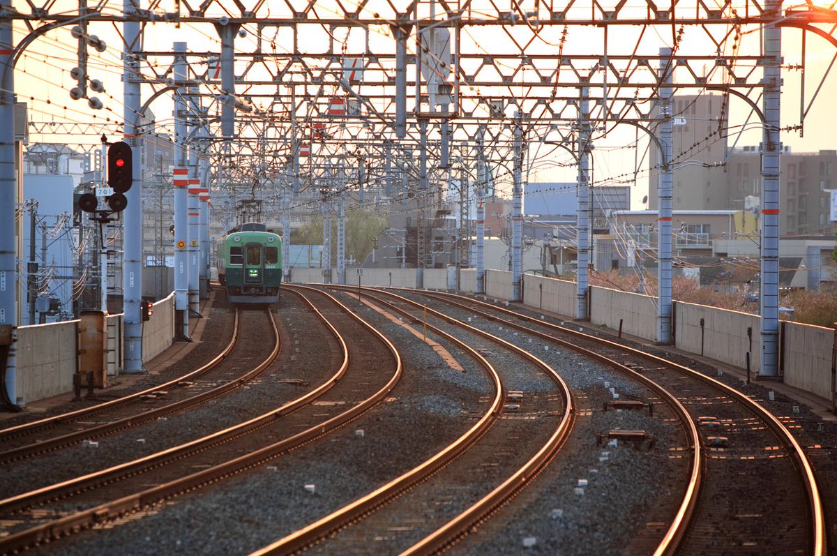 JRUrbaneNetwork's tweet photo. Over 100 years ago the Japanese came over to Los Angeles and were in awe at its vast private electric rail network. They studied it and developed their own vast private railway networks back in Japan. Today N Americans come to Japan and awe at Japan's vast private rail network. https://t.co/yaHd0PeacW