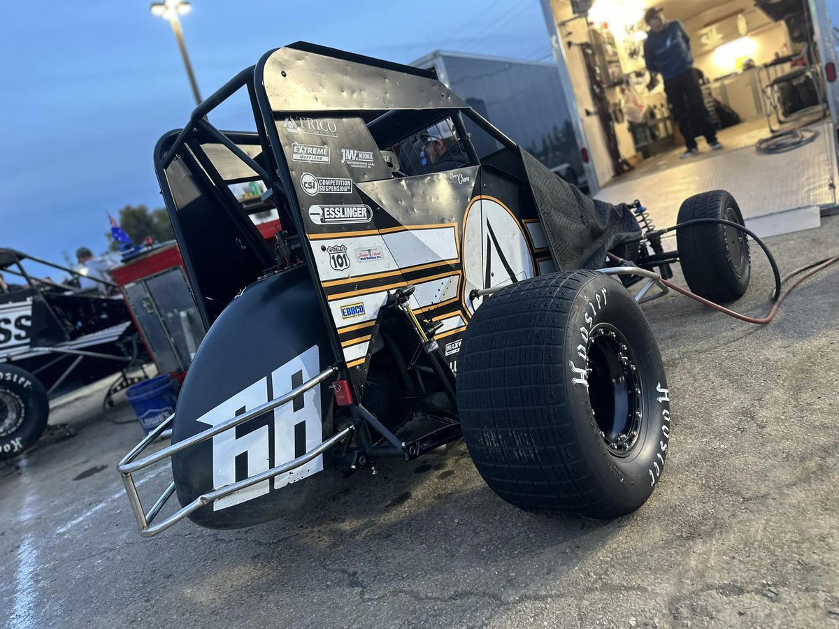 USACNation's tweet photo. Last year at @Merced_Speedway, @chancecrum26 &amp; Six8 Motorsports had one of their finest nights on the USAC @NosEnergyDrink National Midget trail.

Crum led 2 laps and finished 4th while Six8 scored its first USAC National Midget podium with a third.

Tonight, they're teamed up! https://t.co/PcDx9CUpKX