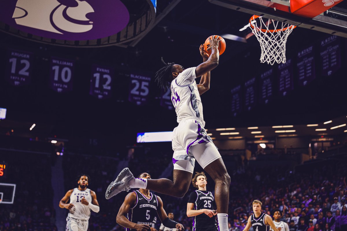 KStateMBB's tweet photo. Butter us up cause we're on a roll 🧈

#KStateMBB 43, Central Arkansas 15 | 3:07 - 1H https://t.co/8dJTOyhhRC