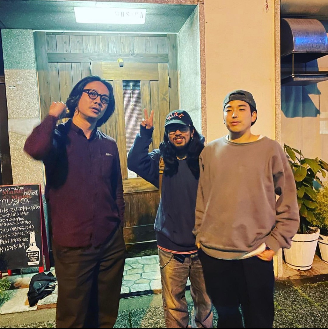 iryustarter's tweet photo. というわけで、一ヶ月後の12月23日土曜日。OTODOKEにて、新たにパーティーをスタートさせます。
若いDJ達と共に。 https://t.co/hhldXVon4S