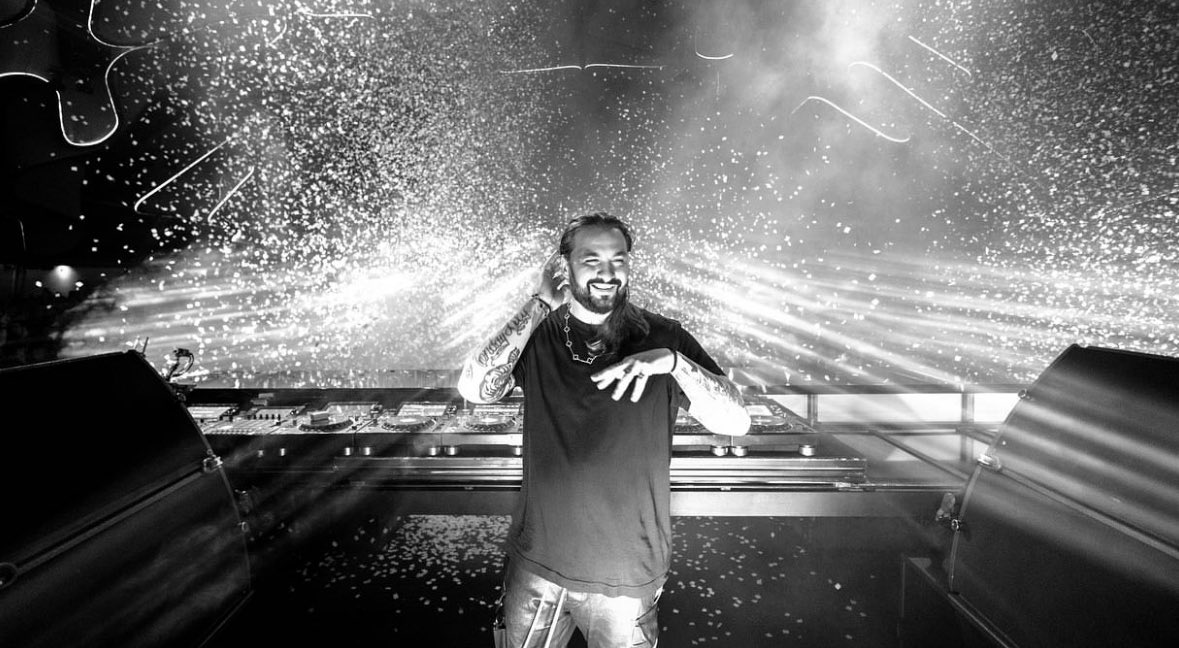sizedaily's tweet photo. Happy birthday, Steve 💚 @SteveAngello https://t.co/BW1gmS91ta