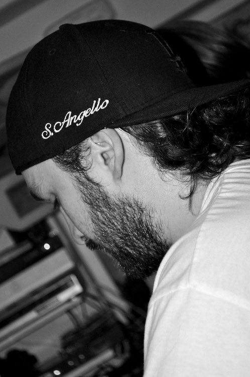 sizedaily's tweet photo. Happy birthday, Steve 💚 @SteveAngello https://t.co/BW1gmS91ta