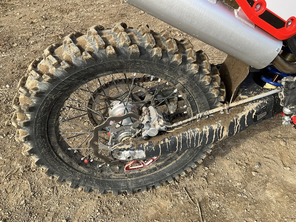 KTM819O4's tweet photo. #MX33F #MX33
ヌタヌタは嫌いだけど、タイヤは好調!(´∀`*)/ https://t.co/7Un2z6YuXA