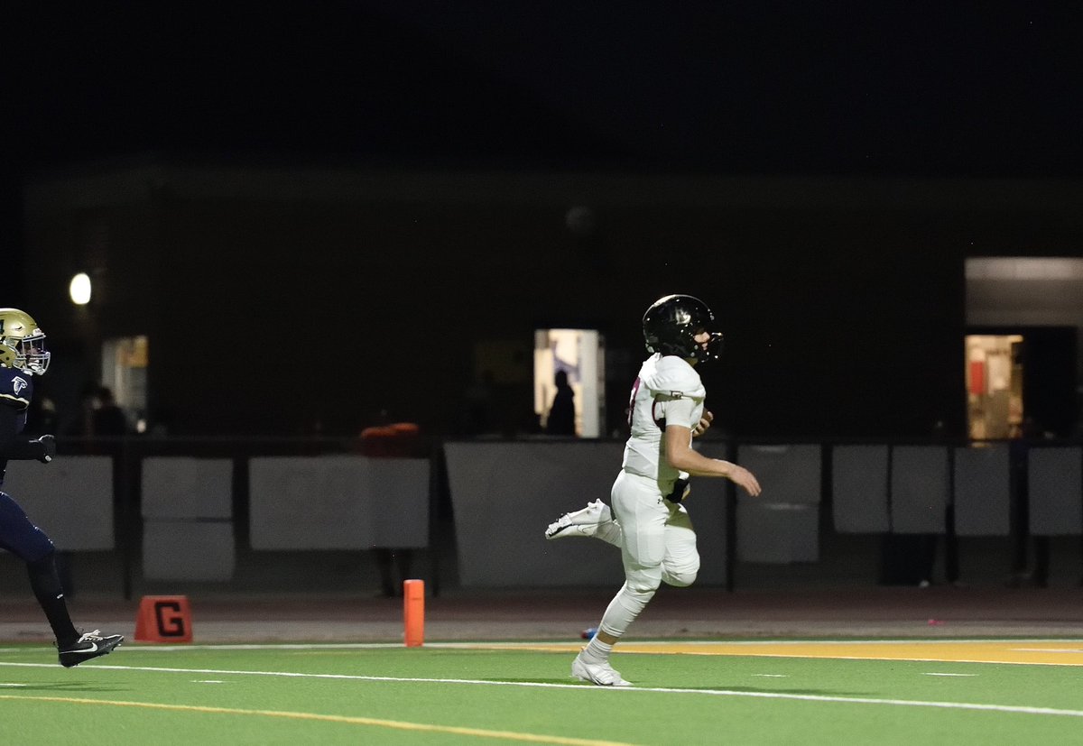 Here are my Junior Season Highlights

Awesome season competing, we ended up going 9-4. Finished as the state runner-up. I was unable to play in the last 2 1/2 games of the season due to an injury. Thankful for these opportunities!

youtu.be/LhvqY2k-pgk?si…