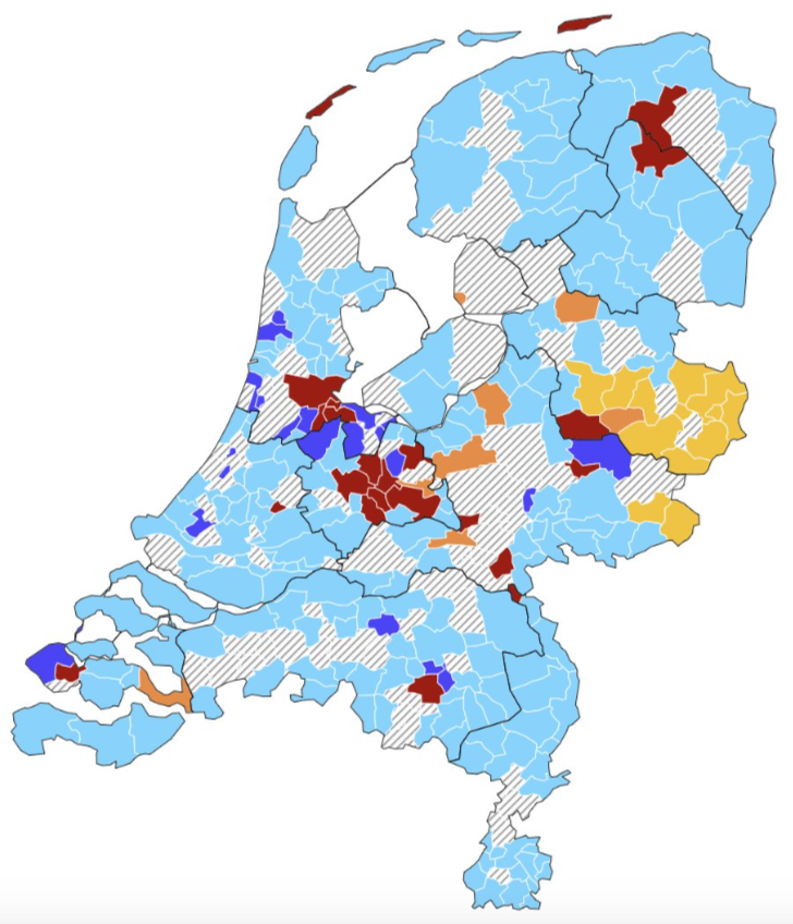 Lichtblauw: allemaal 'domrechtse racisten':