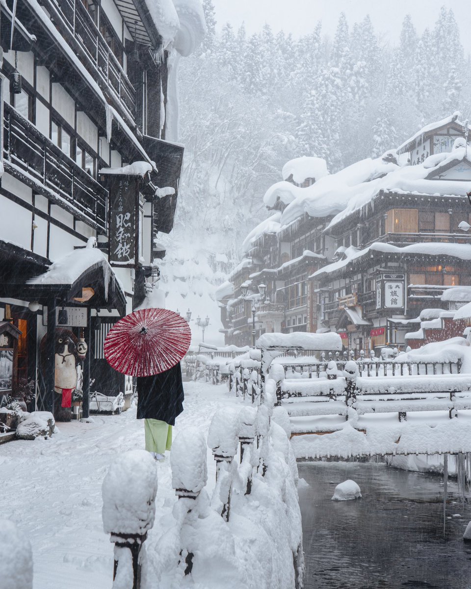 Winter in Japan☃️ 冬の銀山温泉