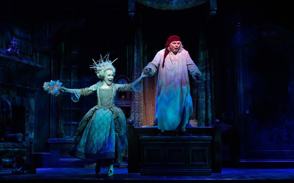 OrangeCoastmag's tweet photo. Need plans for this week? Check out the link below for "A Christmas Carol," Winter Fest OC, plus more things to do in O.C. ❄️⁠

https://t.co/dLu5YJYtt4
⁠
#orangecounty #orangecoast #ocevents #thingstodoinoc https://t.co/bfhxQBHmZG