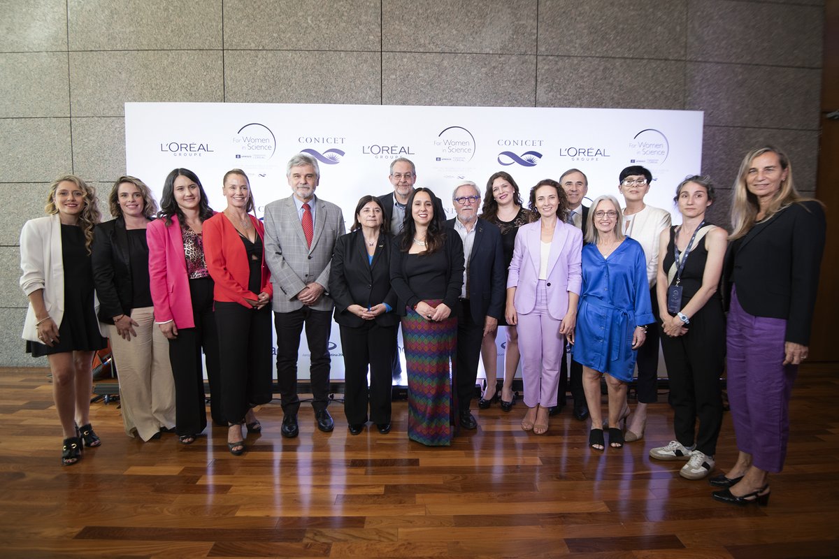 Ana Franchi tweet media