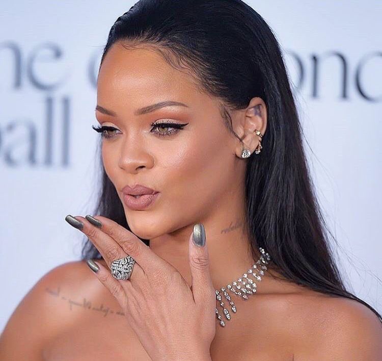 sofiariberio_'s tweet image. Gemini ♊️ Sun + Aries ♈️Moon 

Naomi Campbell and Rihanna