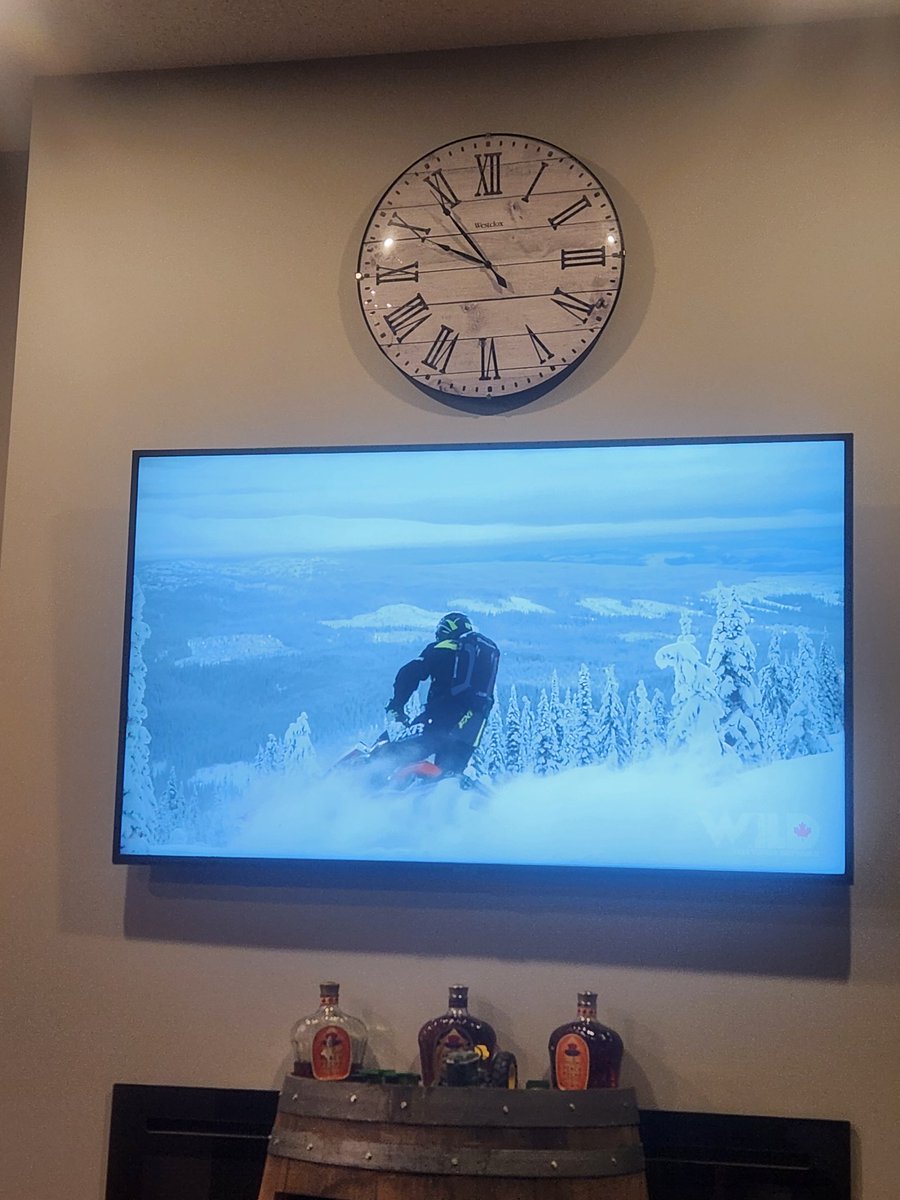norminacombine's tweet image. Dam, I want to go SLEDDING!!!!! Come on mother nature, GIVE US SNOW!!! #SNOWSNOWSNOW #REV #800XRSSUMMIT #800MXZRENEGADE