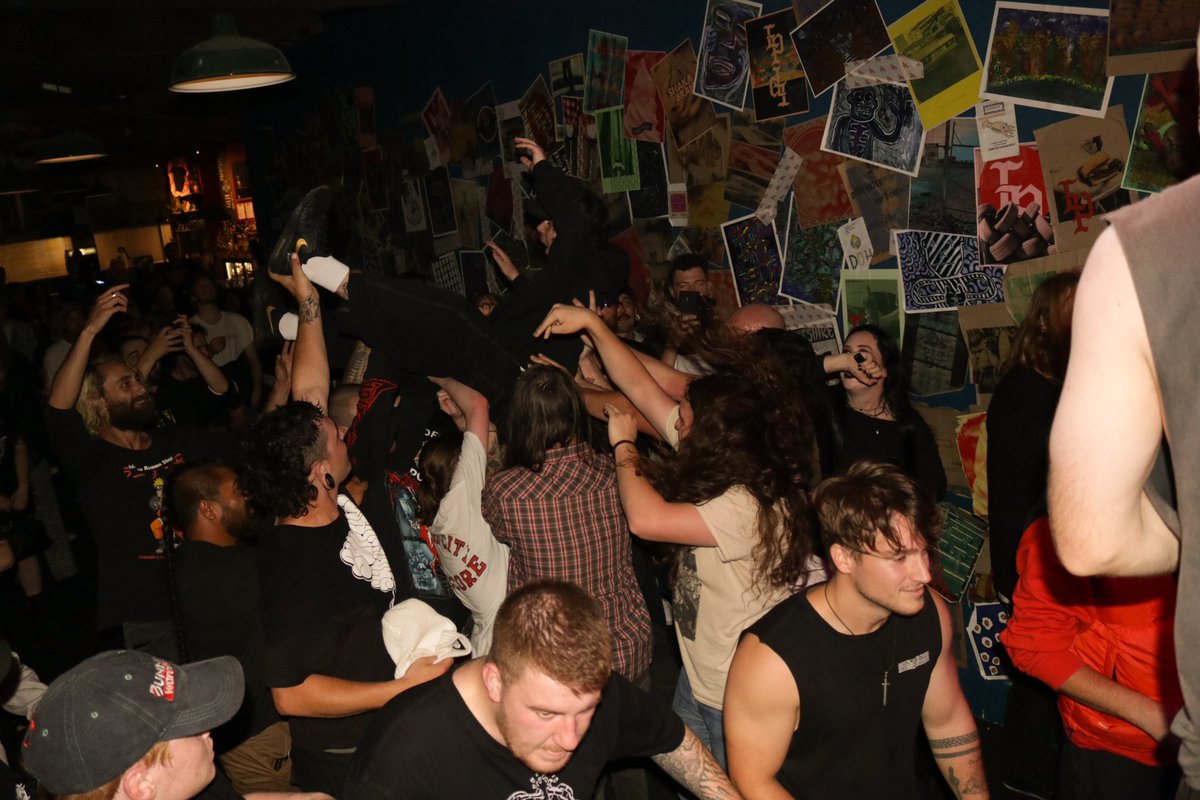 Hamilton you were nuts 🥜 can you spot yourself in the pit? We head to the South Island this weekend, Dunedin (Friday) &amp; Christchurch (Sat). Let’s go!