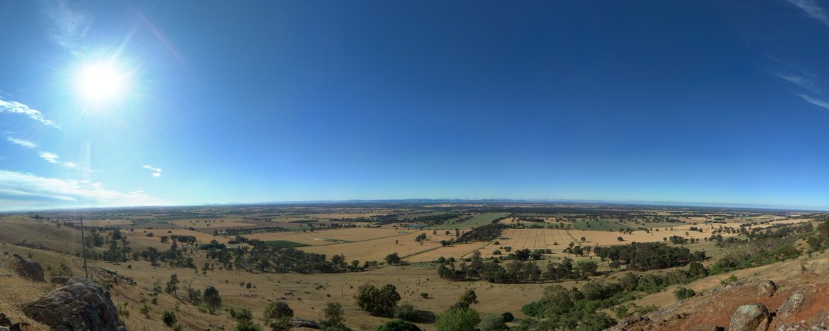4DVirtualFarm's tweet photo. Bright sunshine looking over #MtMajor early in the morning last week over the @UniMelb #Dookie campus. A great collection of photos to load into #DookieVR illustrating the diversity across the farm. Looking forward to sharing further biodiversity images from across the area. https://t.co/VY7oi7hHoe