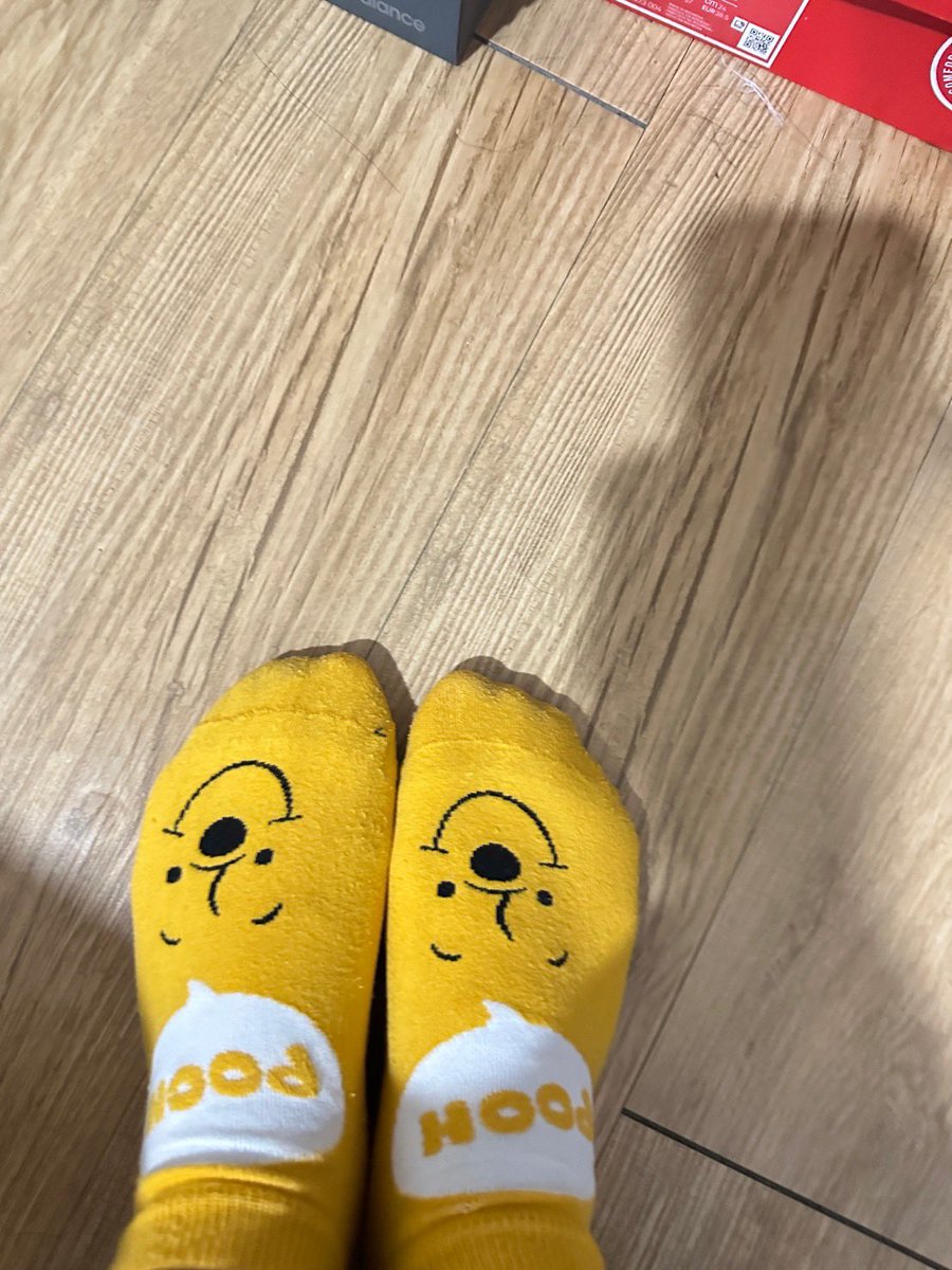 hsulisa0709's tweet photo. 大學生一日原味襪
從早8到晚上十點都會穿著，喜歡的哥哥歡迎私訊唷～～

台中市區可面交

#原味 #原味衣物 #原味內衣褲 #原味内裤 #原味商品 #原味訂製 #原味絲襪 #學生妹原味商品 #原味襪子 #原味���家 #一日原味商品 #大學生原味 https://t.co/5alIB6L4h7