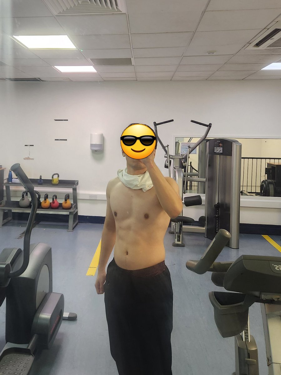 하기 전후
눈바디 차이가 나나?

#섹트 #헬스 #헬린이 #오운완