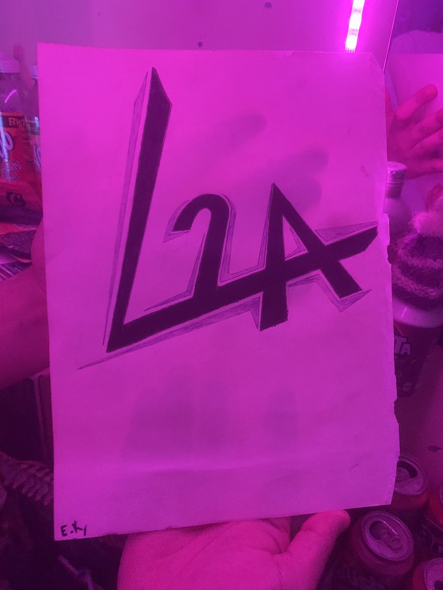 tazmor's tweet photo. L2a plus qu’une boîte de production 100% indé✅ retour des nouveau clip sooon🎥🎥 https://t.co/ets2QMadLA